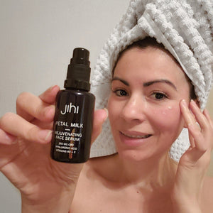 Jihi Petal Milk™ Rejuvenating Face Serum